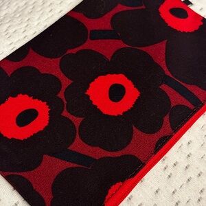 Marimekko Red and Black Patterned Unikko Pouch